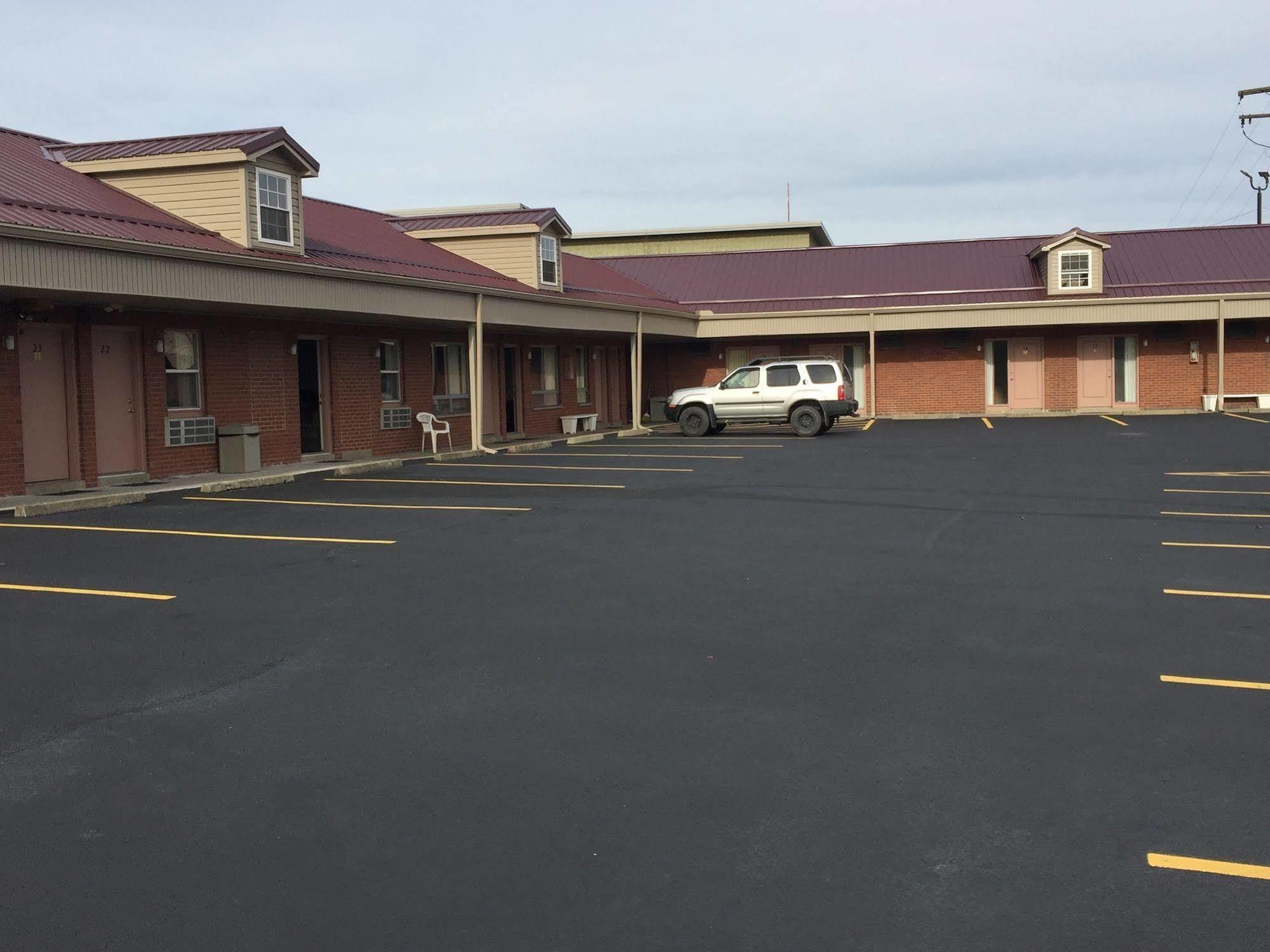 Valley Motel Pittsburgh Harmarville Exterior foto
